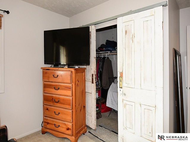 411 Laredo Road, Papillion, NE 68046