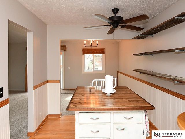 411 Laredo Road, Papillion, NE 68046