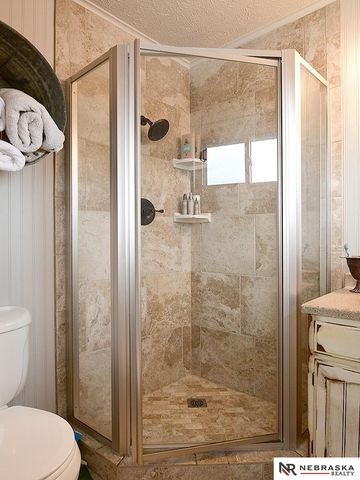 411 Laredo Road, Papillion, NE 68046