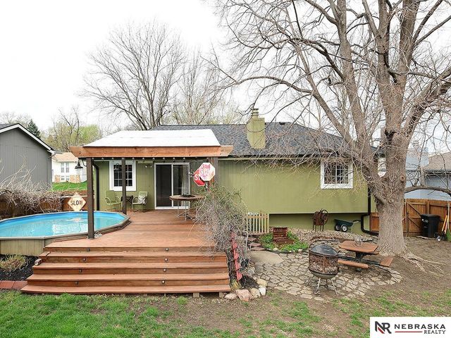 411 Laredo Road, Papillion, NE 68046