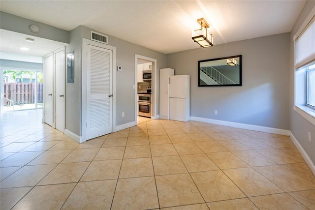 10717 La Placida Dr 1-3, Coral Springs, FL 33065