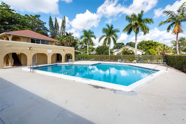 10717 La Placida Dr 1-3, Coral Springs, FL 33065