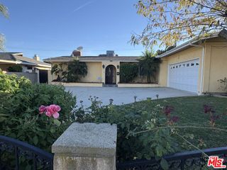 20424 Marilla Street, Chatsworth, CA 91311