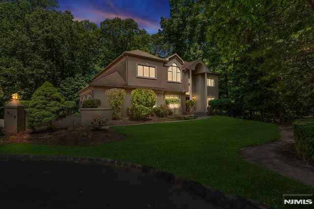 307 Daffodil Drive, Norwood, NJ 07648