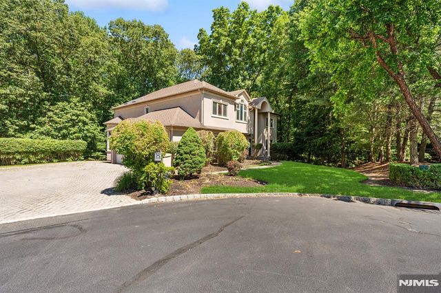 307 Daffodil Drive, Norwood, NJ 07648