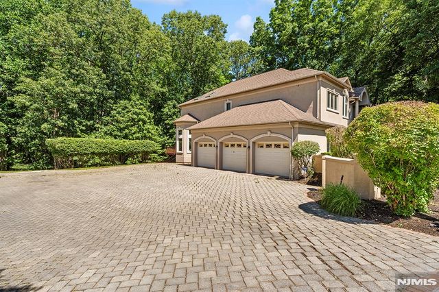 307 Daffodil Drive, Norwood, NJ 07648