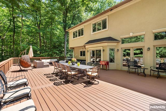 307 Daffodil Drive, Norwood, NJ 07648