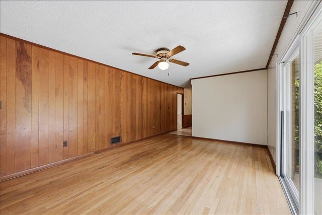 180 Gordon Drive, Spartanburg, SC 29301