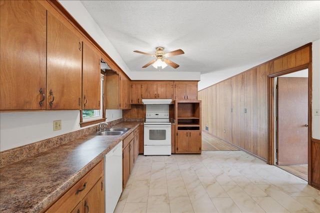 180 Gordon Drive, Spartanburg, SC 29301