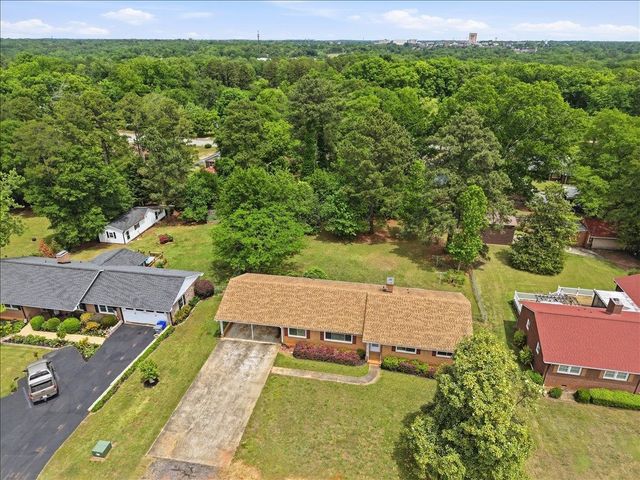 180 Gordon Drive, Spartanburg, SC 29301