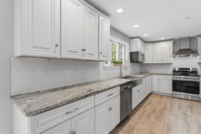 25 Cameron Drive, Pittsfield, NH 03263