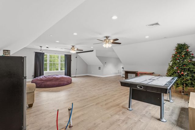 25 Cameron Drive, Pittsfield, NH 03263