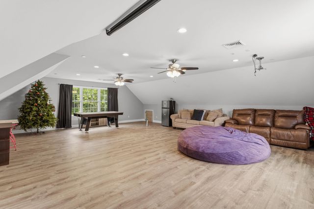 25 Cameron Drive, Pittsfield, NH 03263