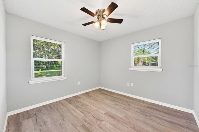 706 ELM AVENUE, Fruitland Park, FL 34731