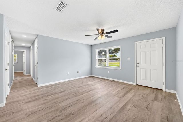 706 ELM AVENUE, Fruitland Park, FL 34731