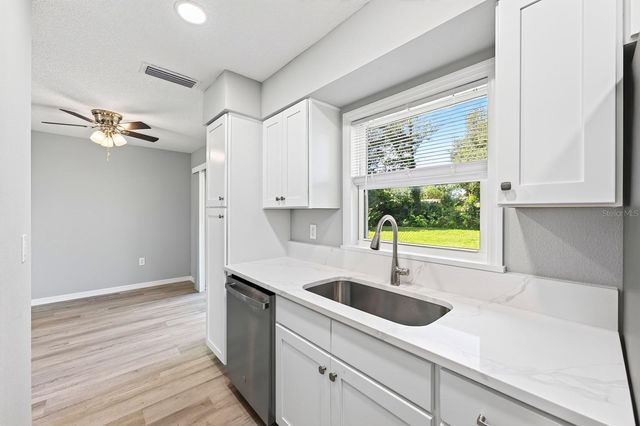 706 ELM AVENUE, Fruitland Park, FL 34731