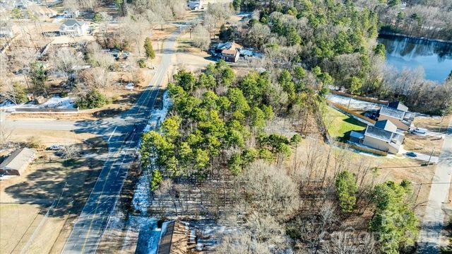 2113 Breezewood Drive, Charlotte, NC 28262