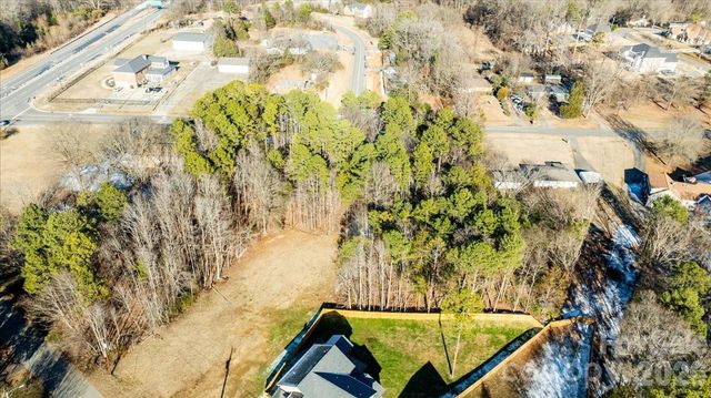 2113 Breezewood Drive, Charlotte, NC 28262