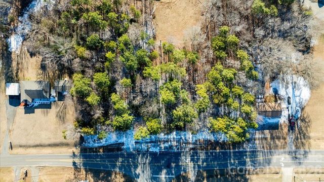 2113 Breezewood Drive, Charlotte, NC 28262