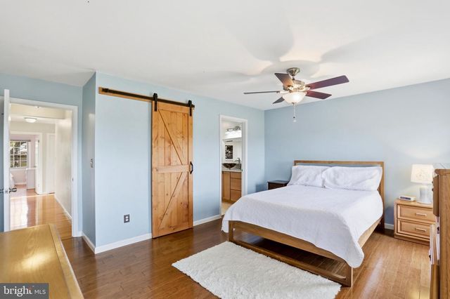 4708 SUMMIT POINT RD, Charles Town, WV 25414