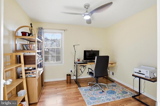 4708 SUMMIT POINT RD, Charles Town, WV 25414