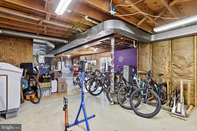 4708 SUMMIT POINT RD, Charles Town, WV 25414