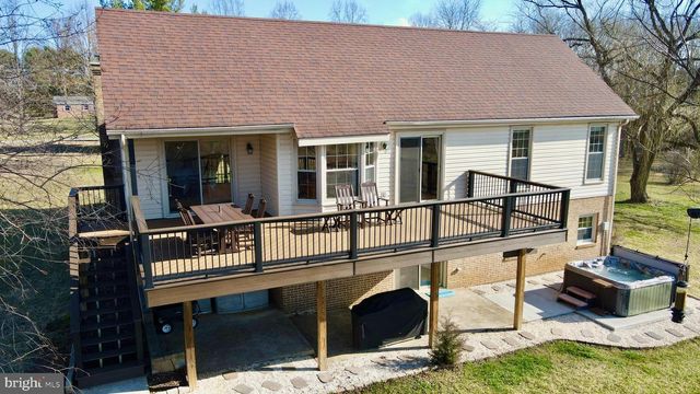 4708 SUMMIT POINT RD, Charles Town, WV 25414