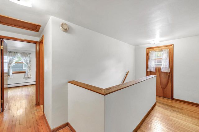 427 APOLLO WAY, De Pere, WI 54115