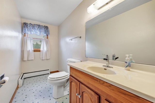 427 APOLLO WAY, De Pere, WI 54115