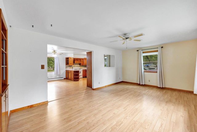 427 APOLLO WAY, De Pere, WI 54115