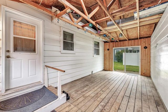 427 APOLLO WAY, De Pere, WI 54115