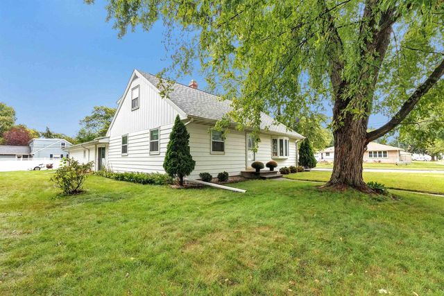 427 APOLLO WAY, De Pere, WI 54115