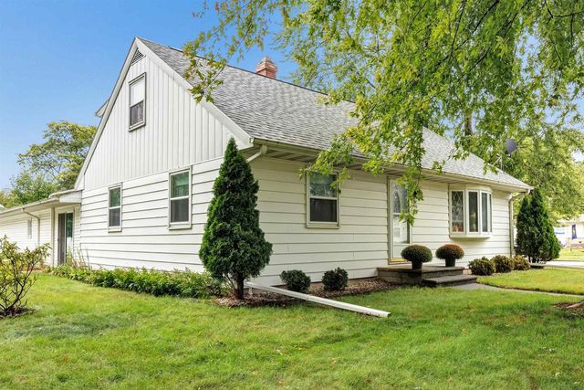 427 APOLLO WAY, De Pere, WI 54115