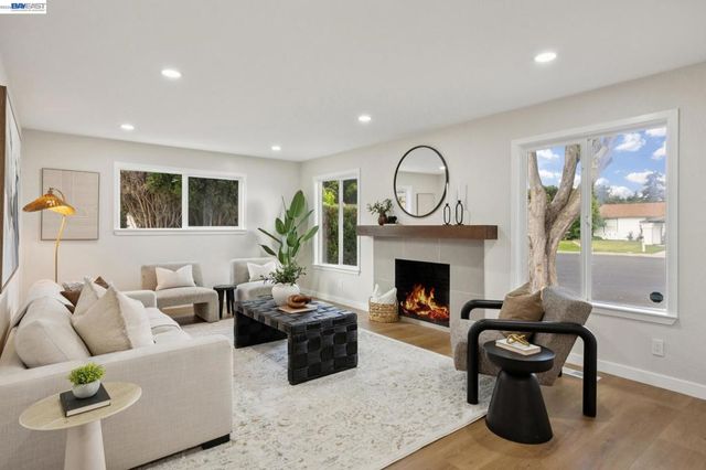 2640 Mallard Court, Union City, CA 94587