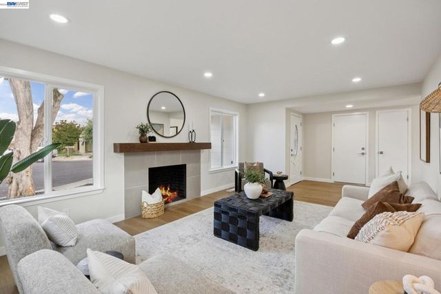2640 Mallard Court, Union City, CA 94587
