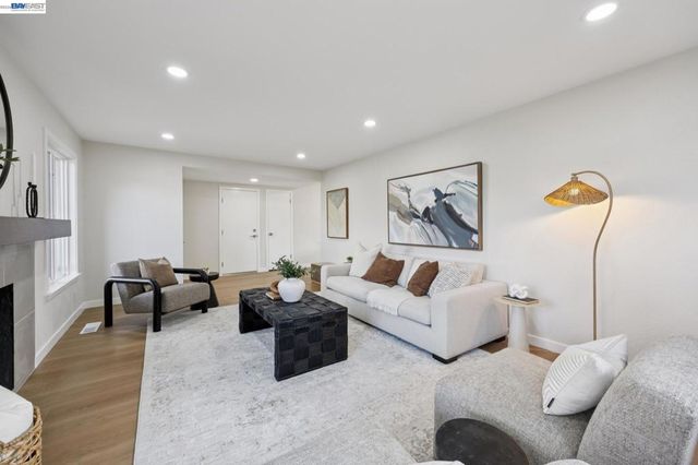 2640 Mallard Court, Union City, CA 94587