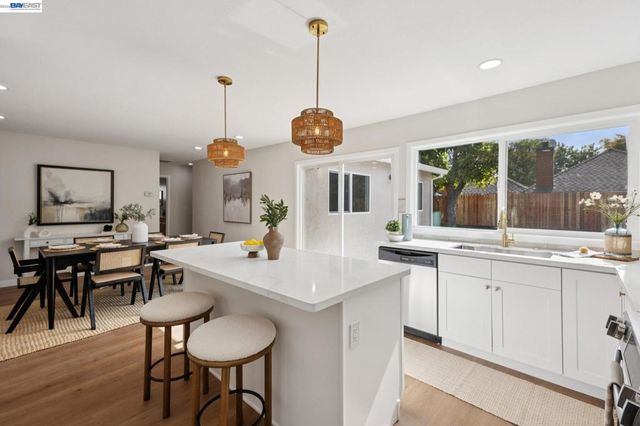 2640 Mallard Court, Union City, CA 94587