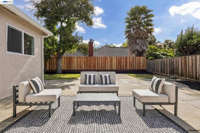 2640 Mallard Court, Union City, CA 94587