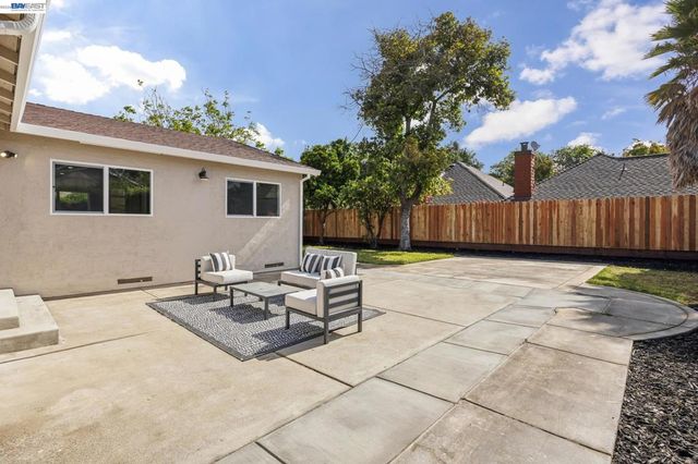 2640 Mallard Court, Union City, CA 94587