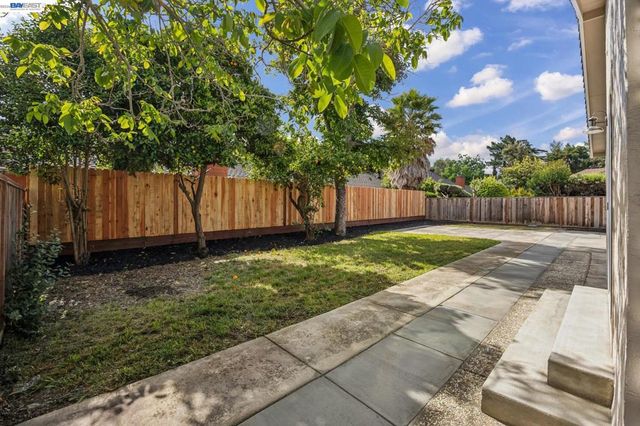 2640 Mallard Court, Union City, CA 94587