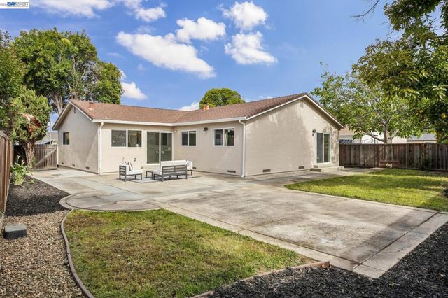 2640 Mallard Court, Union City, CA 94587
