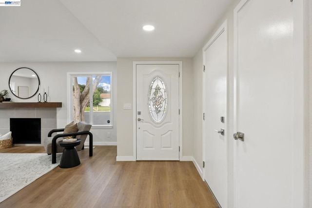 2640 Mallard Court, Union City, CA 94587