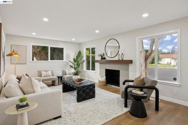 2640 Mallard Court, Union City, CA 94587