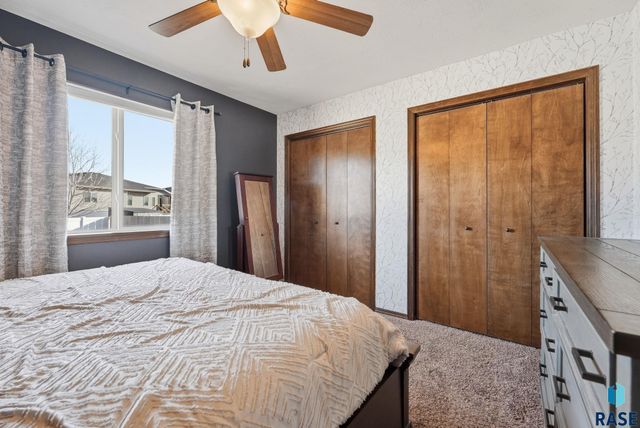 7908 W Pettigrew Ln Lane, Sioux Falls, SD 57106