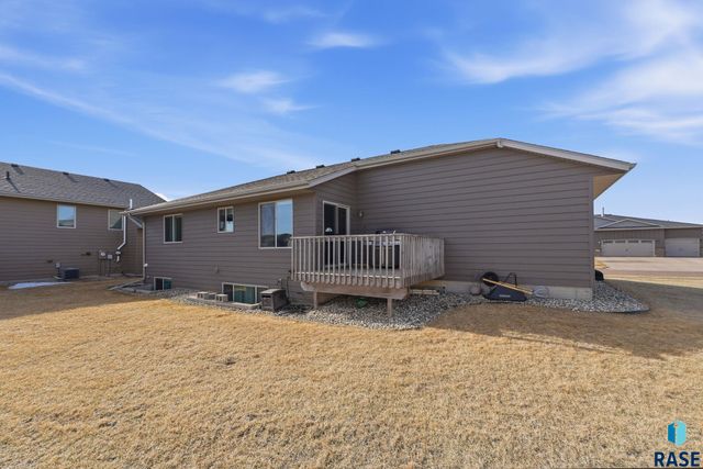 7908 W Pettigrew Ln Lane, Sioux Falls, SD 57106