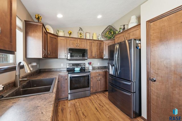 7908 W Pettigrew Ln Lane, Sioux Falls, SD 57106