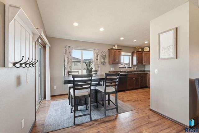 7908 W Pettigrew Ln Lane, Sioux Falls, SD 57106