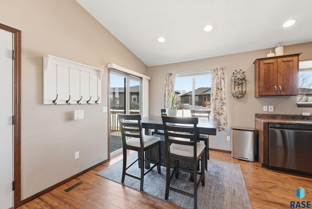 7908 W Pettigrew Ln Lane, Sioux Falls, SD 57106