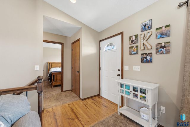 7908 W Pettigrew Ln Lane, Sioux Falls, SD 57106