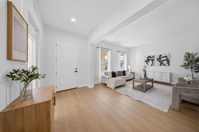 5419 Mariolyn Way, Elk Grove, CA 95757